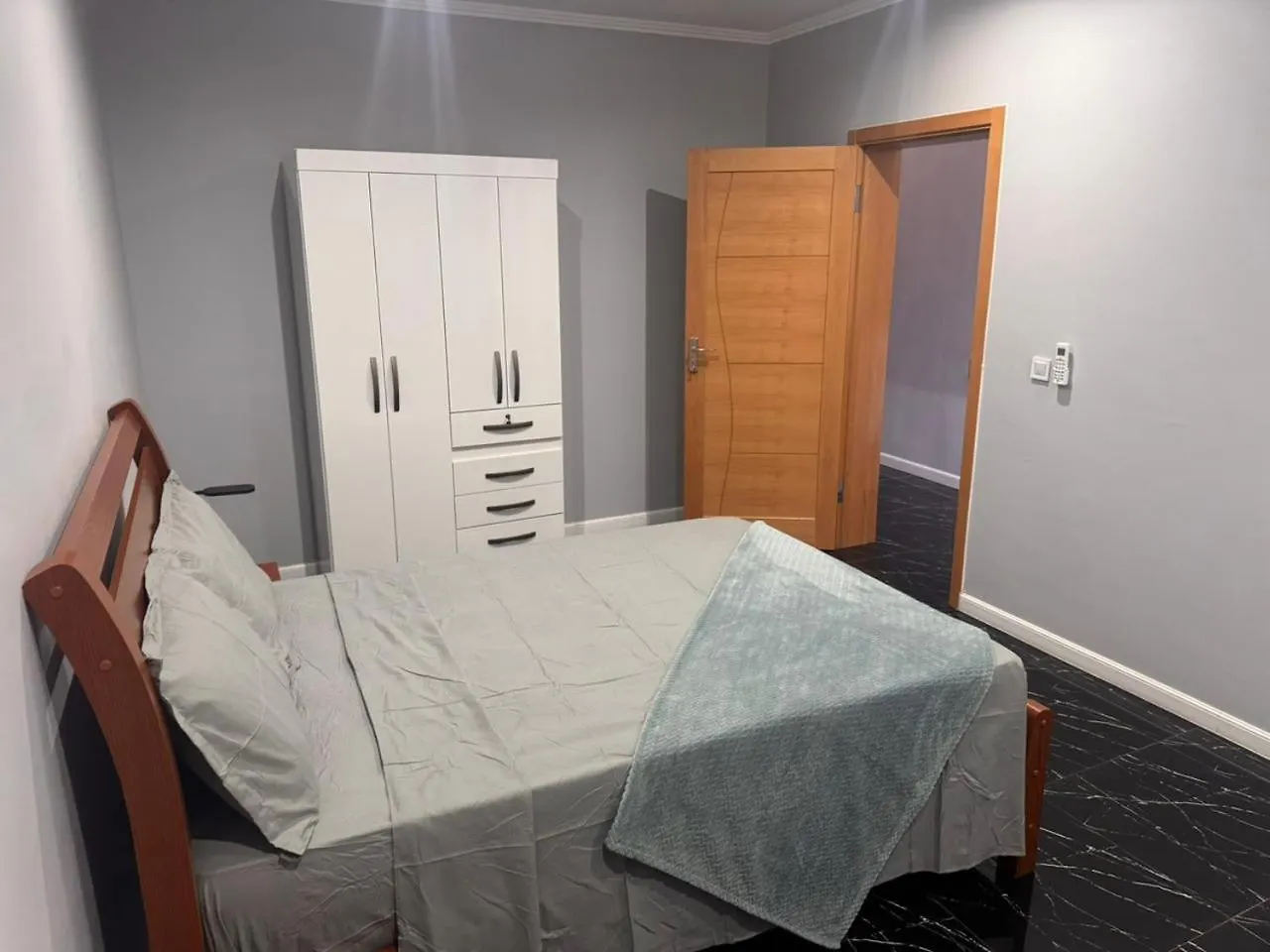 Apartamento Mais Carro George Mendes Praia 0*,
