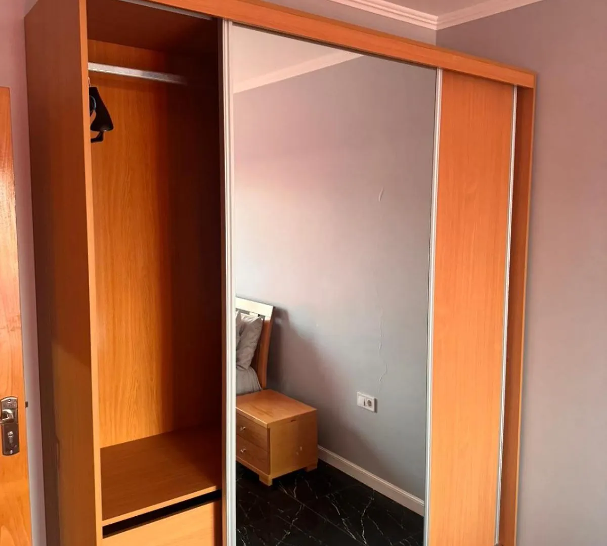 Apartamento Mais Carro George Mendes Praia