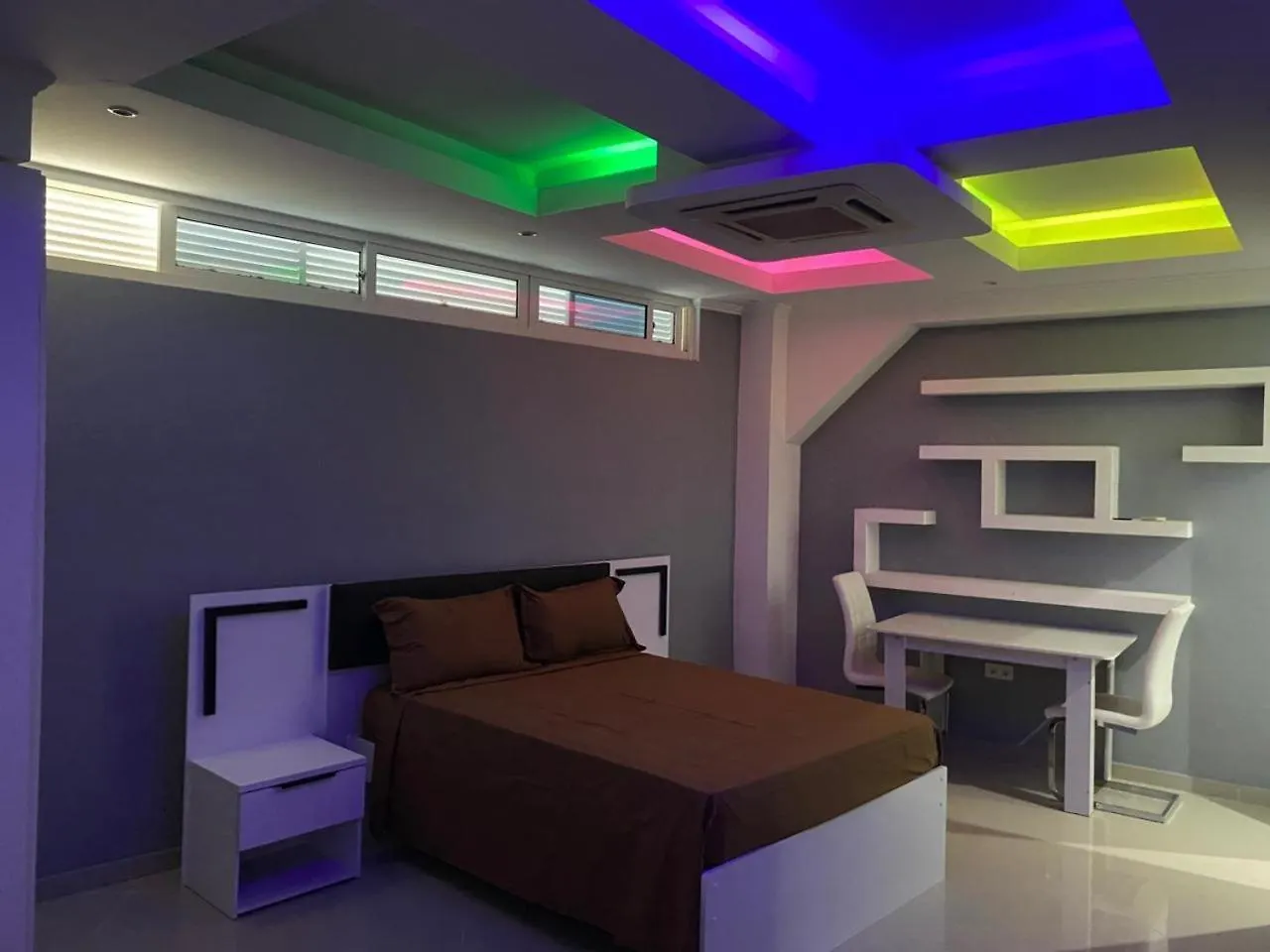 公寓 Apartamento Mais Carro George Mendes 普拉亚