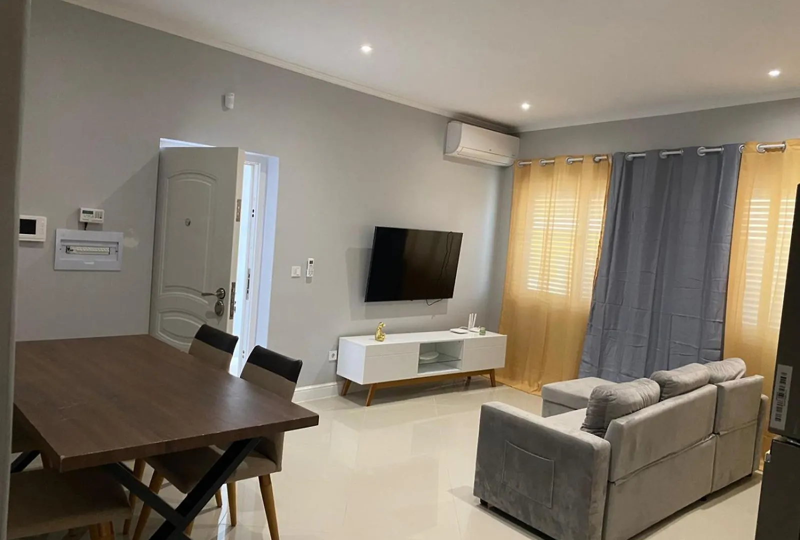 Apartamento Mais Carro George Mendes 普拉亚 佛得角